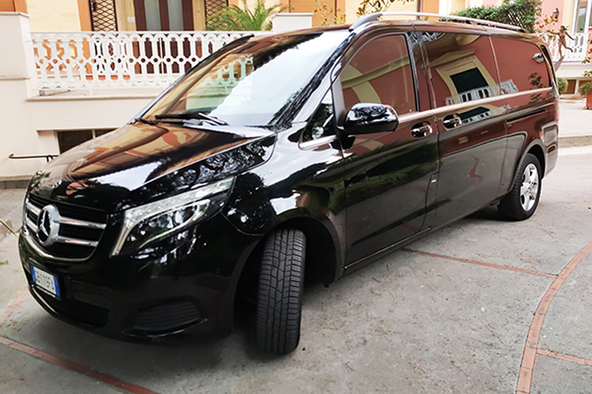 Mercedes V-Class luxury van